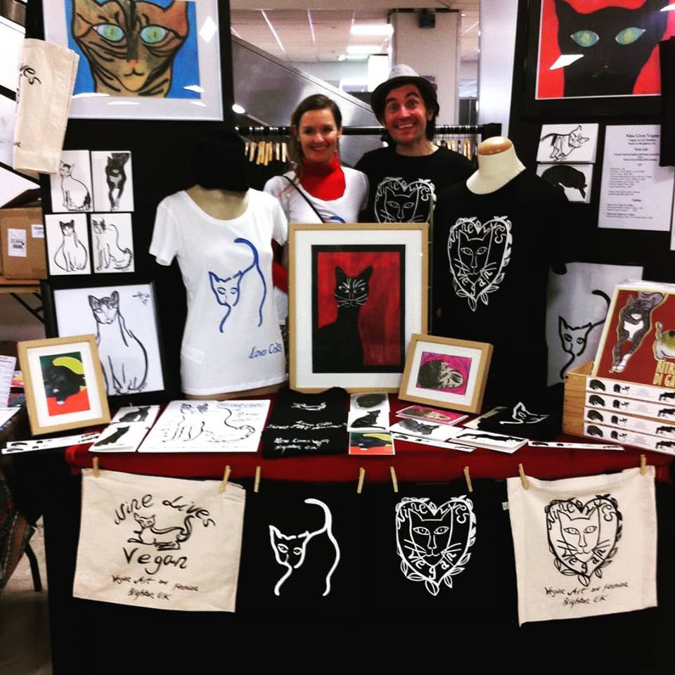 Worthing's First Vegan Christmas Fair are delighted to be joined by ART for Animals &amp; Nine Lives Vegan 😻
Deb's original art raises money for animal welfare and rescue 🎉
whilst Nine Lives Vegan will have a great collection of feline and vegan themed art and fashion 🐈