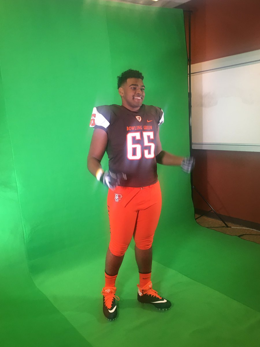 Thanks @CoachLoefflerBG and @BG_Football for a great official visit!!