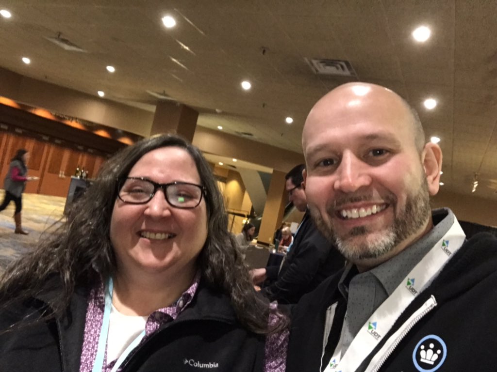 #SchoologyAMB meetup at #TIES18 with @irvspanish @OnEducationPod @DiscoveryEd  #MNLead #SchoologyChamps