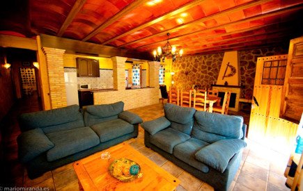 Cerramos el #puente de #diciembre y os damos las  gracias a los muchos que nos habéis elegido para disfrutarlo en los alojamientos que os esperan en la #SierradelSegura llenos de comodidad y encanto ¡Gracias por ayudarnos a seguir #RompiendoTópicos! Os esperamos pronto