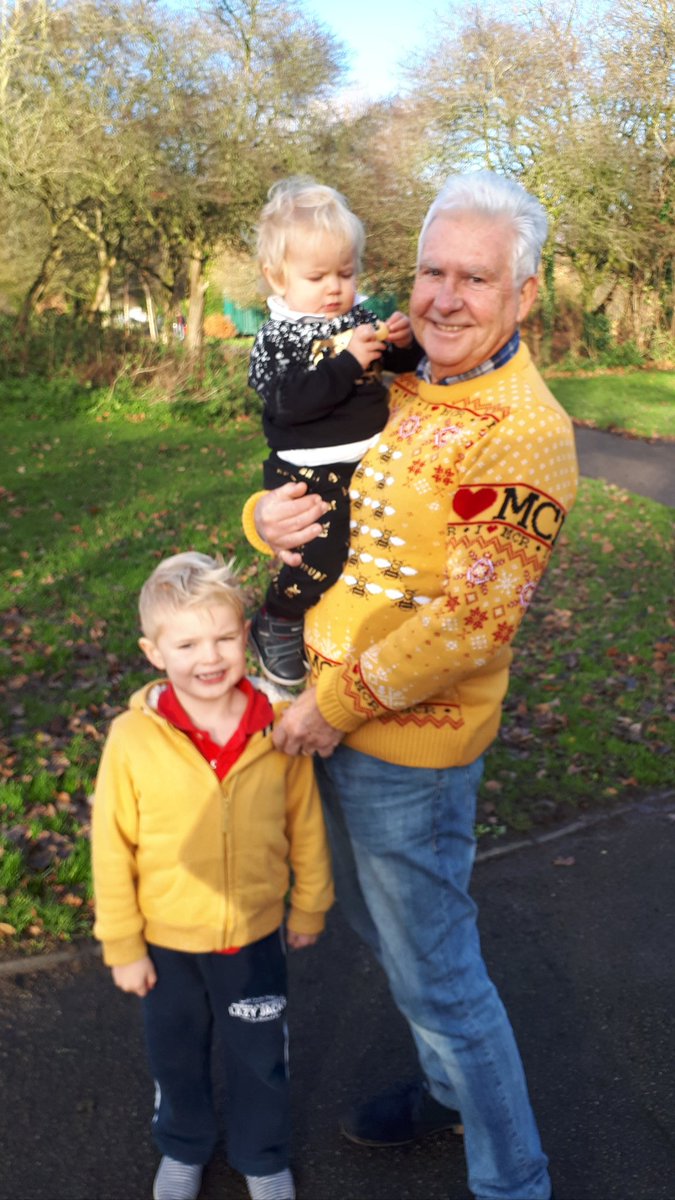 Cutting the <a href="/ILoveMCR/">I Love Manchester</a> mustard with Harrison and Arlo in South Park Cheadle Hulme.