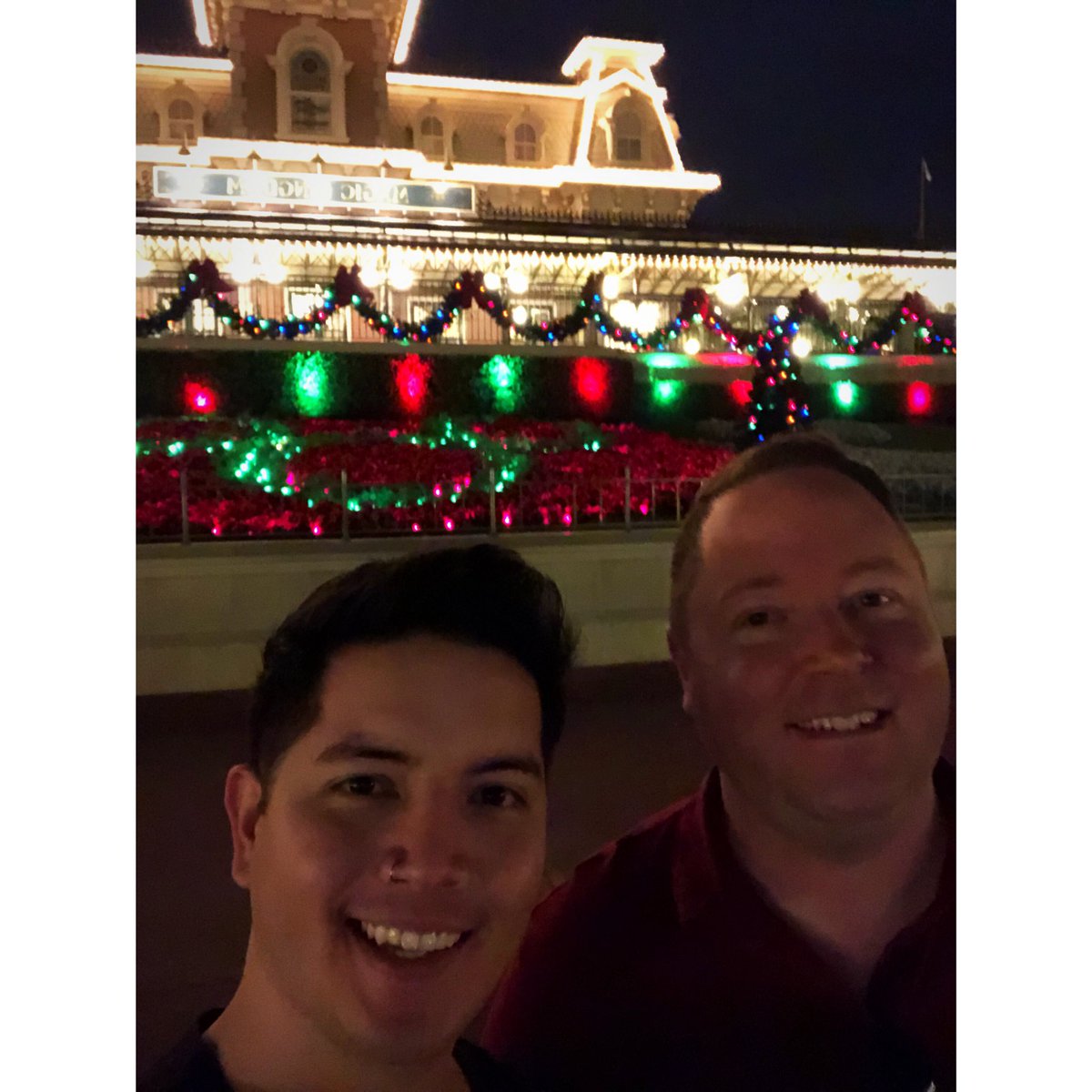 SplurtrGames's tweet image. I met @capt_curt22 on Twitch. He lives 3,209.9 mi away from me but we got to meet in person. He is now one of the most important people in my life and I’m glad to say gaming brought us together. Us at Disney’s Magic Kingdom ❤️ #GiftAGamer