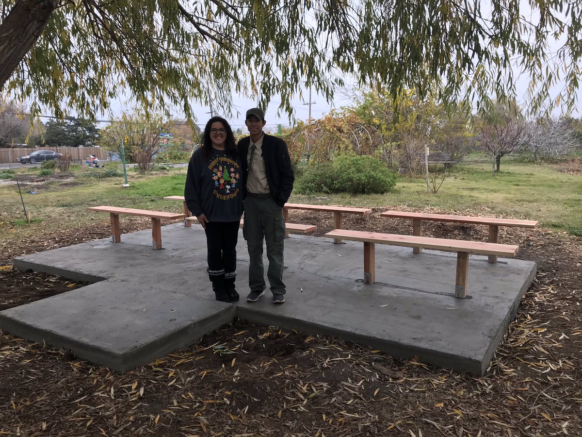 BPGardenAcademy's tweet photo. Thank you Brian from Troop 484 for this dynamic outdoor classroom!! And thank you @eawood55 for buying in to my craziness!! @Rosa_MdusdCARES @MtDiabloUSD @CARES_ASP https://t.co/WZBlYLprRh