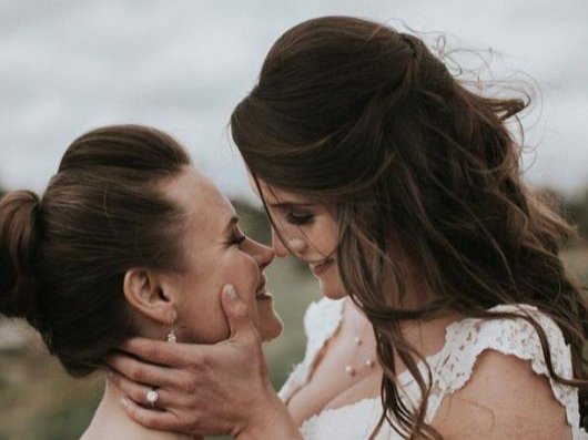 bisexual1122's tweet photo. When the bisexual woman wears a wedding dress
#lesbiankiss，#bisexualkiss,#lesbianlover,#bisexualrp,#bisexualpride,#bisexuality,#bisexuals,#bisexualgirls,#bisexualwomen,#gays,#bi,#bisex,#bisexualdatingsites#lgbt,#les,#loveislove,,#bibeautifulgirls,#girlslikegirls ,
#lesbiancouple https://t.co/EGYshaJkgF
