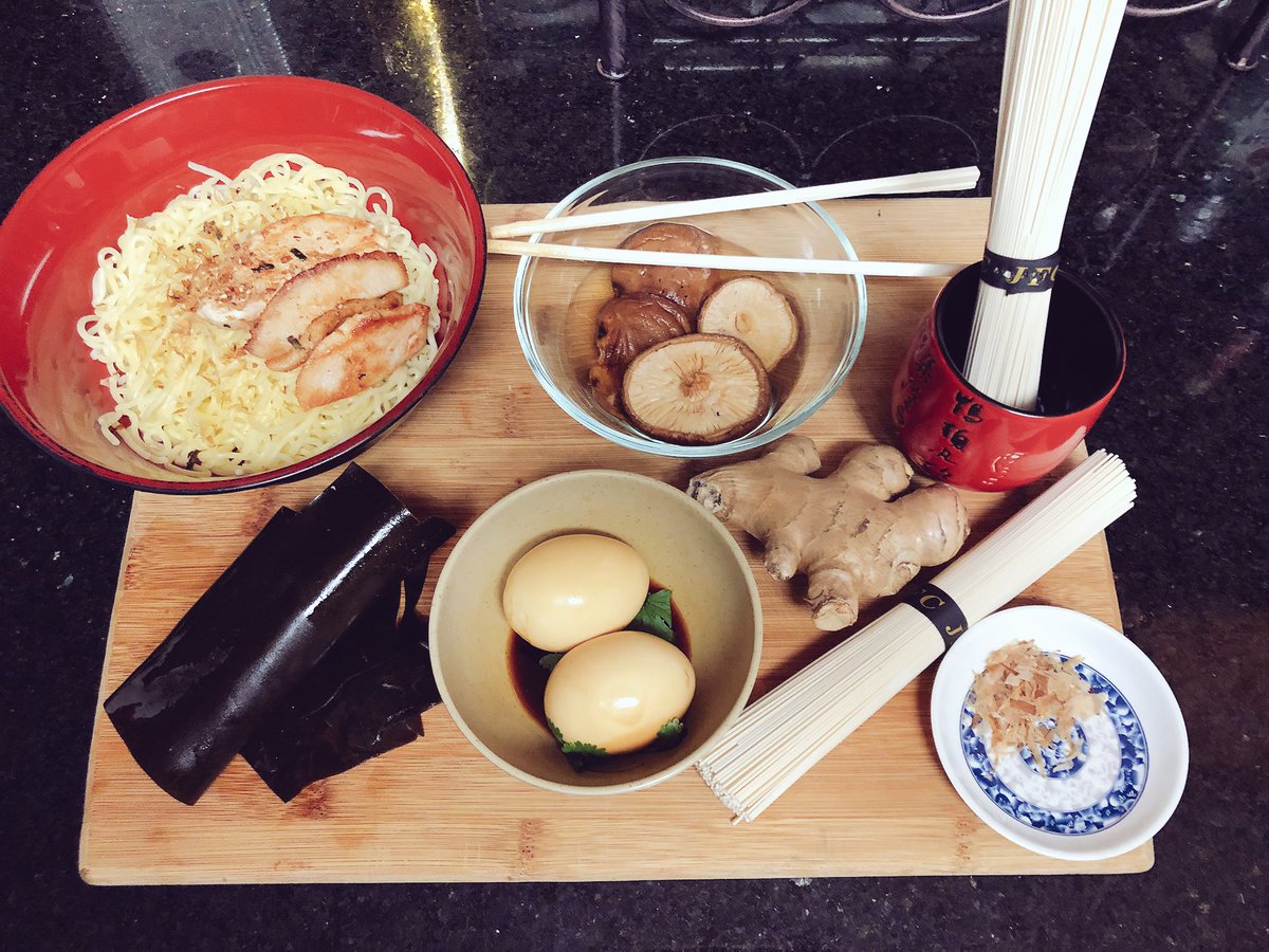EdelweissDG's tweet photo. My homemade ramen for this snowy weather! Because no great story started with someone eating salad! #FoodNetwork #food https://t.co/7AkTOVsznL