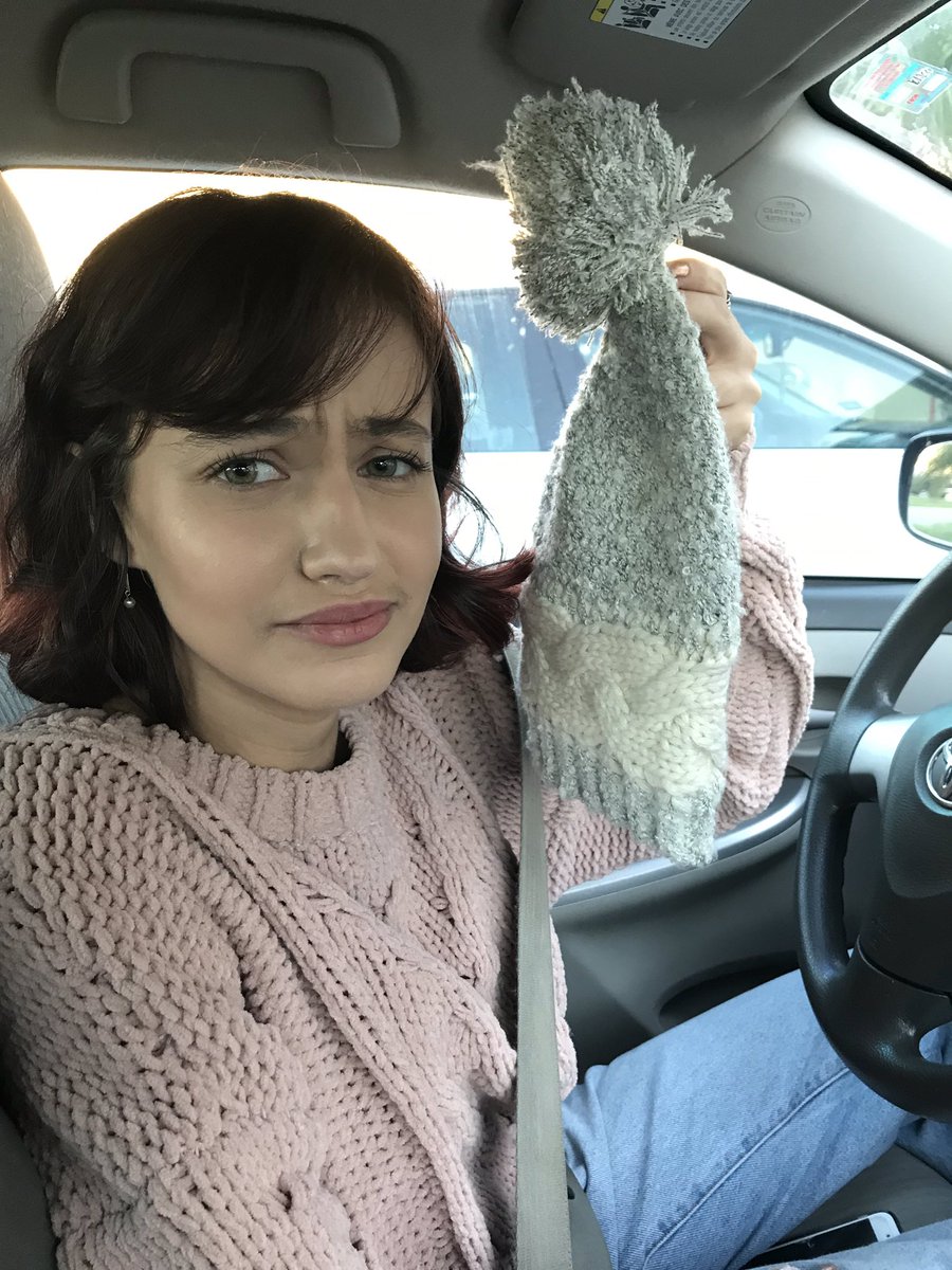 briarciniega's tweet image. a series of unfortunate events: “IM GONNA HAVE TO FEBREZE THIS NOW”