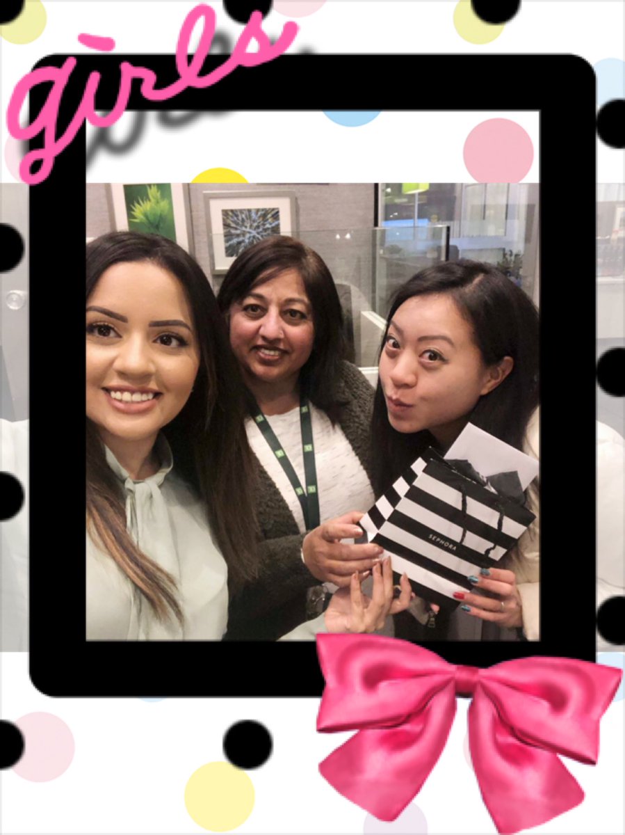 Perfect Friday night Surprise~!!  Lolll!!!!  Thank youu @ashnabali86 <a href="/RanjitMangat/">Ranjit Mangat</a> &amp; all!! You ladies r tooo sweet~!!! #ExtendedFamily 😂🎁🎅🏻😘