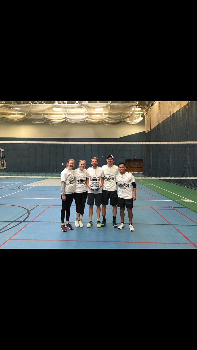 GustavusIMs's tweet photo. Congrats to the Fuzzy Yellow Ballz on winning the indoor volleyball Chanpionship! They compiled an outstanding 16-1 record! Well deserved! https://t.co/D6gPDUwDUA