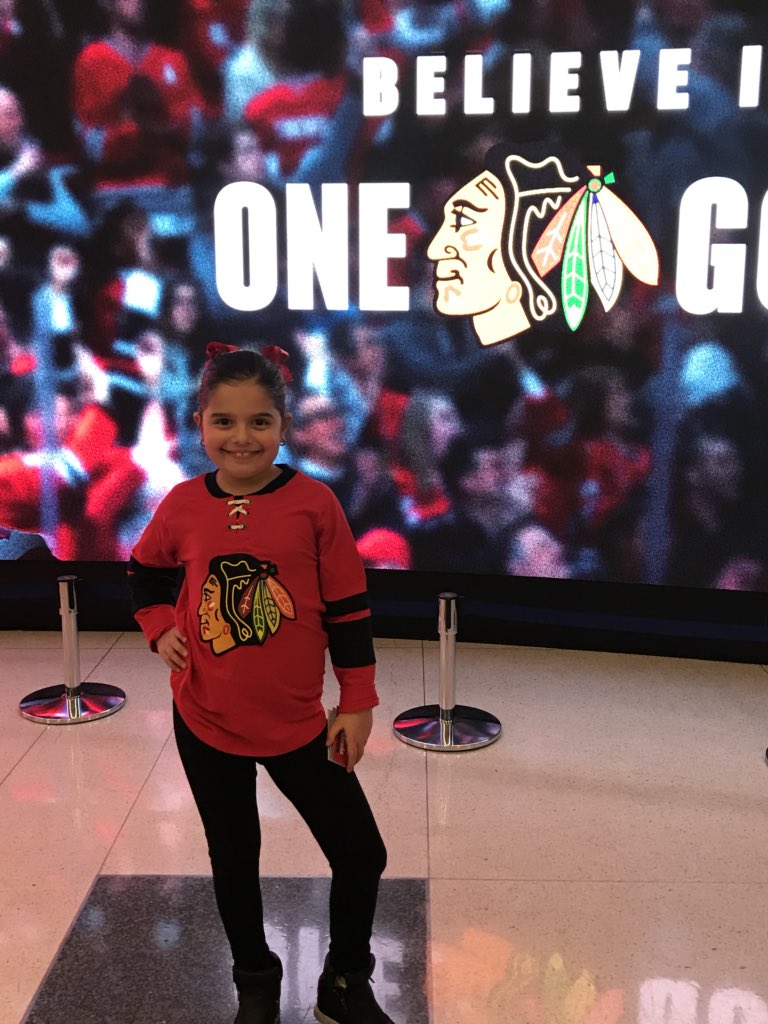 Hey <a href="/NHLBlackhawks/">Chicago Blackhawks</a> do you believe it took my parents 8 years to bring me to a game?! But...it was worth the wait!! Go Hawks!! ❤️🖤 #firstgame #ChicagoBlackhawks