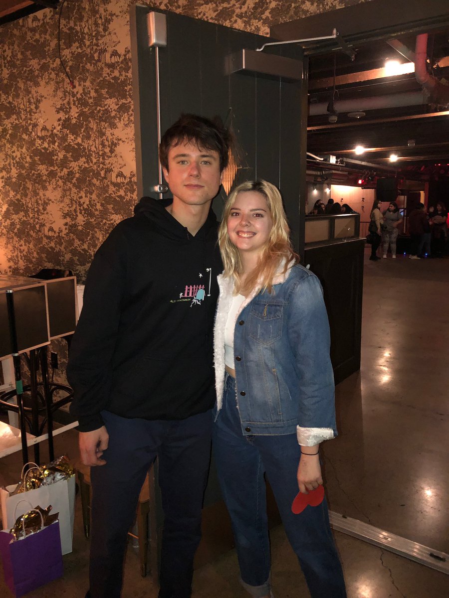 mbrooke2000's tweet photo. Thank you @AlecBenjamin for the best day of my life🎼 https://t.co/mwtYRjS58O