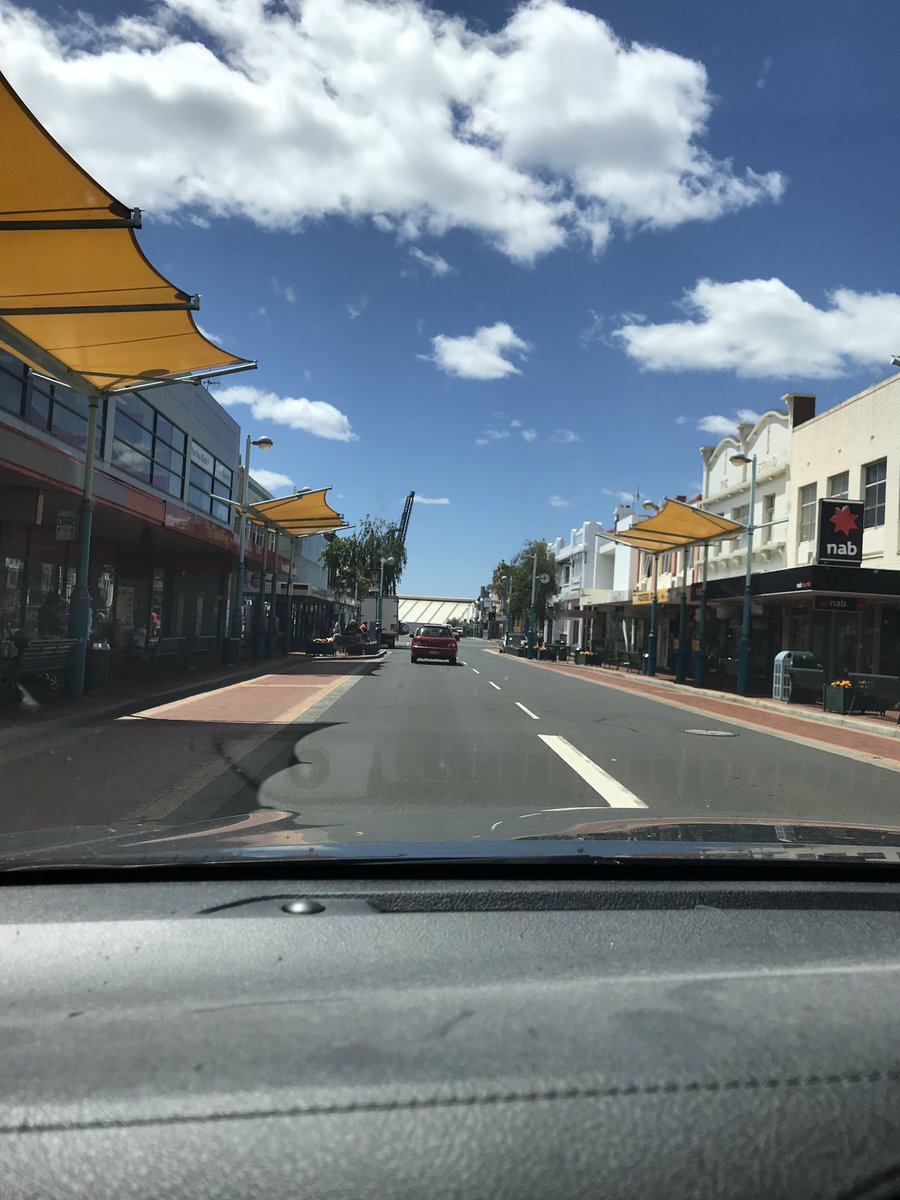 thirza_white's tweet photo. What a beautiful day for a Stop Work Meeting Burnie. Stop work for a fair pay rise. Stop work for action on workloads. See you soon! #scrapthecap #TassieNeedsAPayRise #politas @CPSUTas https://t.co/mu0Yvot2eJ