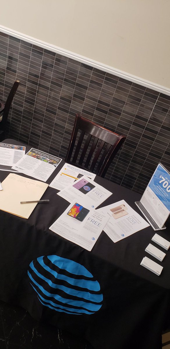 AnthonyAP31's tweet photo. @EastRegionIHX In the house at NYPD PALS Membership meeting to help local officers take advantage of our #FirstNet srvc to keep them safe in the field &amp; thank them for their service! #IHXLightsUpDecember #PriorityandPreemption #ATT #TeamNoDaysOff #FlexibleandAgile @Hajra_Jahic https://t.co/uoxIBRcq56