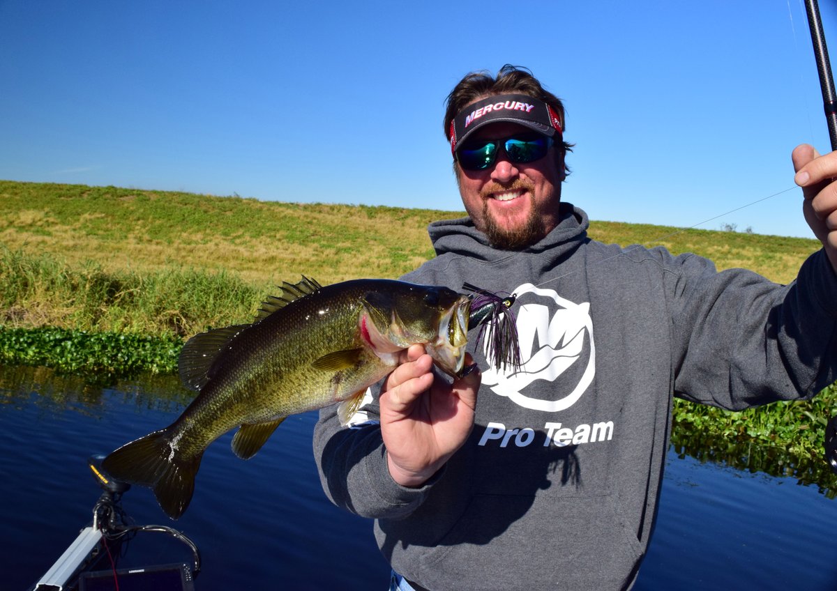 jtkenneyfishing's tweet photo. She #chomped my Nichols Lures #FW Swim Jig with a Gambler Lures #LittleEZ swimbait! https://t.co/8UZenxreSU