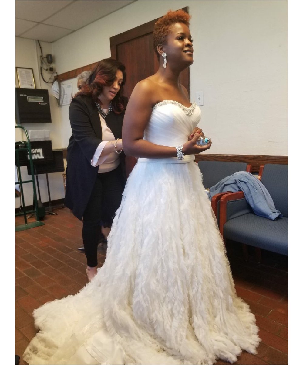 wyliebridal's tweet photo. I love dressing our brides on their wedding day!  
Sophia Tolli@SophiaTolli Cheri gown enhanced along the bust line by our in-house seamstress Wendy with Mon Cheri Bridalsbelt.

Weight loss goals by@TeaMiBlends
@Teamiloyalty #teamiloyalty #dfwbride #sophiatollibride #dallasbride https://t.co/XRhiUMXQRu