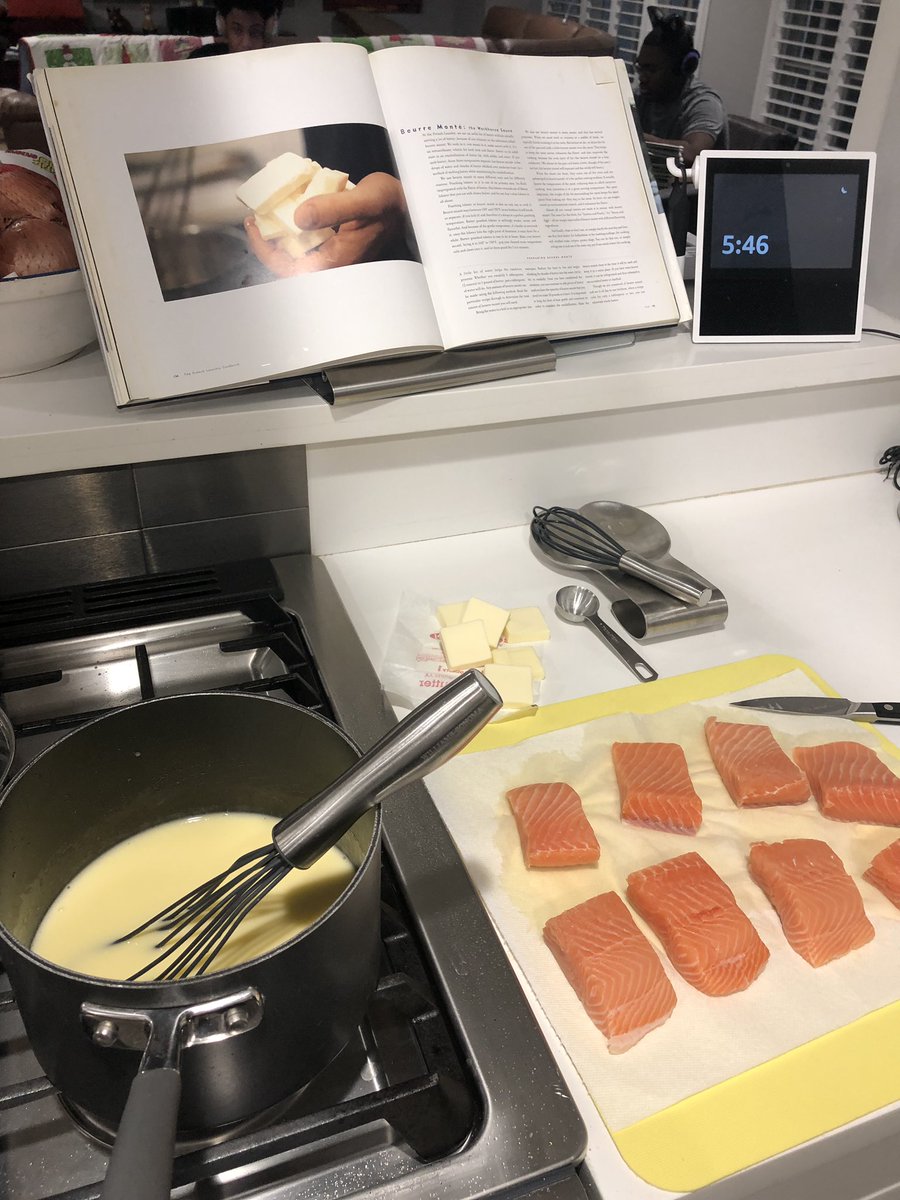 Harparbar's tweet image. #foodporn, Sunday night edition. Butter poached salmon in a beurre monté sauce, courtesy #thomaskeller via @q_frenchlaundry . That’s all the ingredients (plus a tbl of water)...eating in 8 minutes!