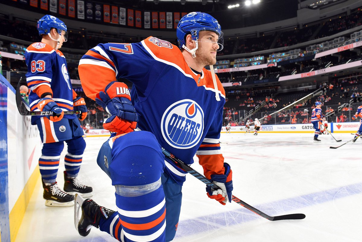 So majestic... 💙 #LetsGoOilers https://t.co/MQlj01s7qa