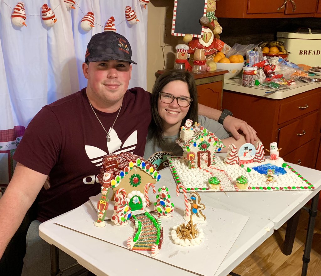 HaleyForse's tweet image. So happy he loves doing Christmas things as much as me!❤️💚