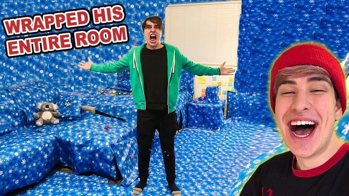 no name (@JakeWebber9) on Twitter photo 2018-12-10 23:18:25 CHRISTMAS WRAPPING HIS ENTIRE ROOM youtu.be/YPGUfihiRLg give it a like :) CHRISTMAS WRAPPING HIS ENTIRE ROOM youtu.be/YPGUfihiRLg give it a like :)