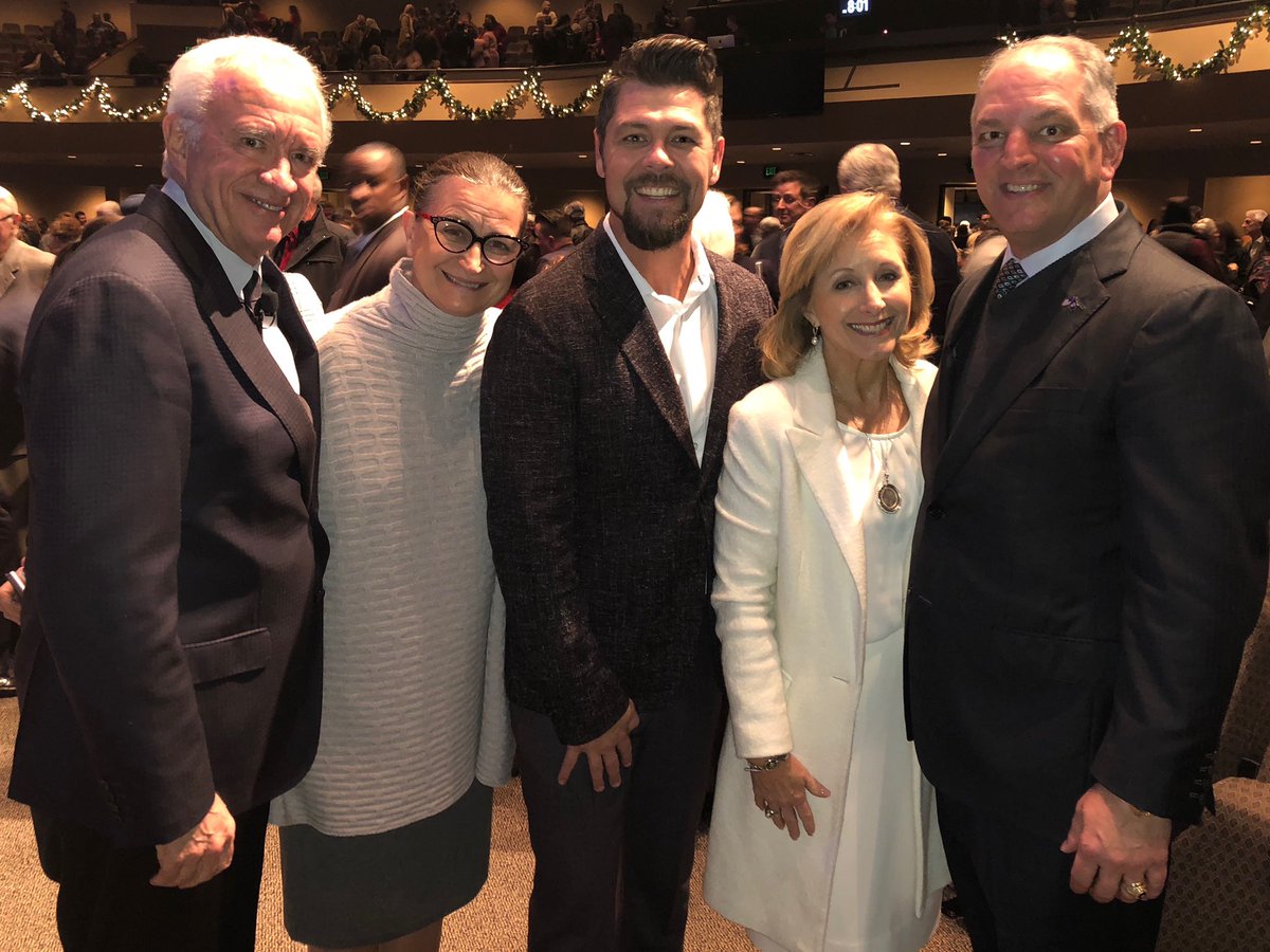 LouisianaGov's tweet photo. .@firstladyofla and I had a great night at the @POAlex Christmas Concert. It was an incredible night of worship led by @JasonCrabbMusic. Thank you for having us, @AnthonyMangun and @mickeymangun. https://t.co/43yVUpO6fF