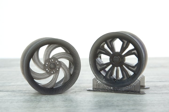G3Dsys's tweet photo. #3Dprinted rims made by G3D on the T-1000
#g3d #g3dsys #g3dit #3dprinting #3dprinter
#rimdesign #cardesign #carmodel #productdesign #industrialdesign #automotive #cars #3dmodeling #wheeldesign #wheels #design https://t.co/61VmAWTSPN
