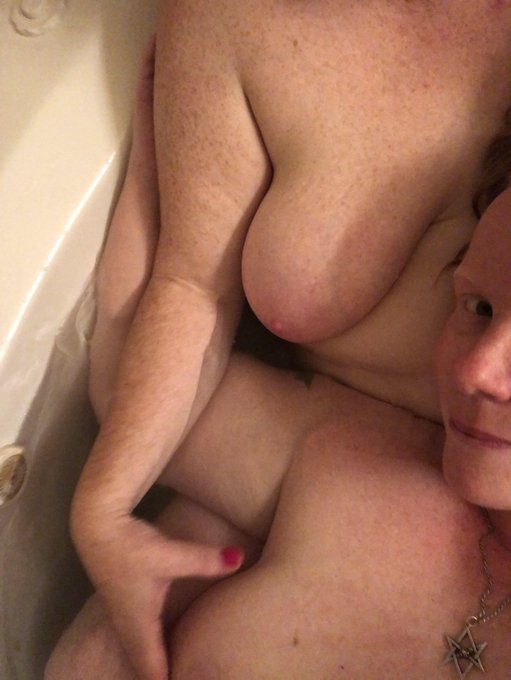 Bathroom with my girl. https://t.co/pz8GVkKuTY https://t.co/KEIzzlqCtA<a href="/tag/manyvids"class="tags"><span>#manyvids</span></a><a href="/tag/mvsales"class="tags"><span>#mvsales</span></a>