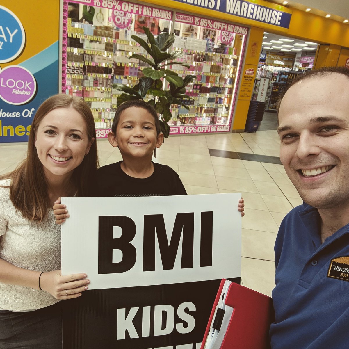 johnwnprescott's tweet image. Out talking to locals about the BMI planned development. Only have until Thursday to submit a objection to council! #Grassroots #local #baddevelopment #kidsmatter