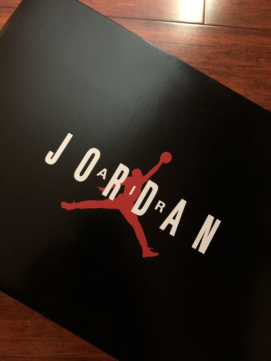 jclipse98's tweet photo. Wow!!! @nikestore fastest shipping ever. You guys got your shipping game RIGHT!!! Thank you!!! going above and beyond. Let’s do the same with the Mochas https://t.co/HhXxPtcpeQ