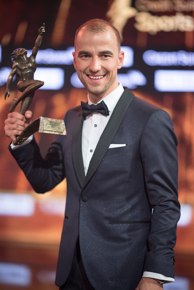 NewInZurich's tweet photo. Congratulations to #NinoSchurter @nschurter and to DanielaRyf @danielaryf on winning the Sports People of the year awards! #cssa2018 @creditsuisse. More photos here: https://t.co/5mKRhGFPDU #sport #Switzerland https://t.co/gxxSiU9TKH