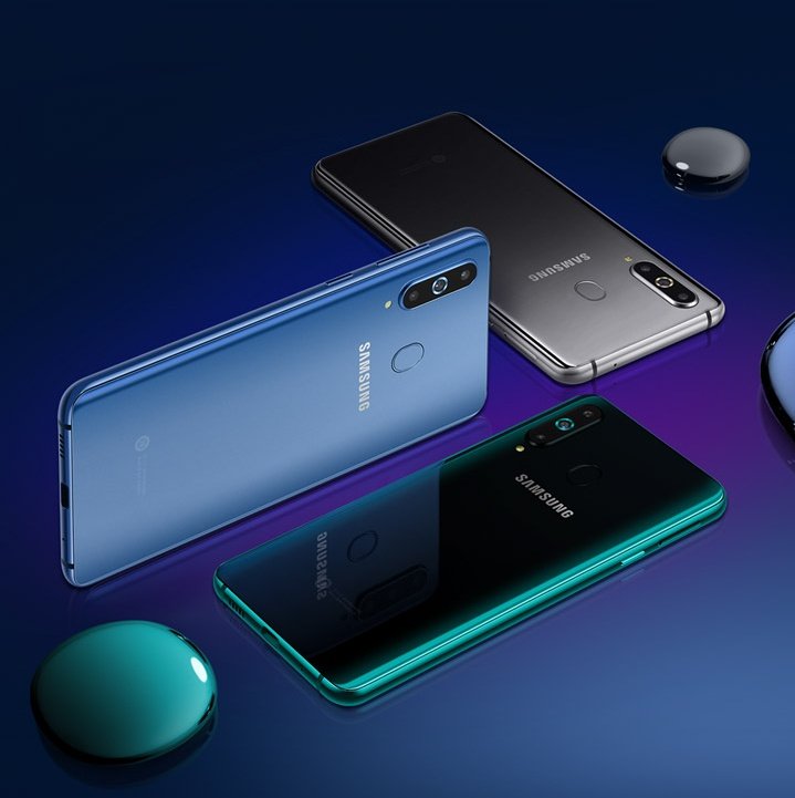 TrakinTech's tweet image. Samsung Galaxy A8s Launched with Infinity-O Display &amp;amp; Triple Rear Cameras.

#TrakinTech #Tech #GalaxyA8s
#KeepTrakin