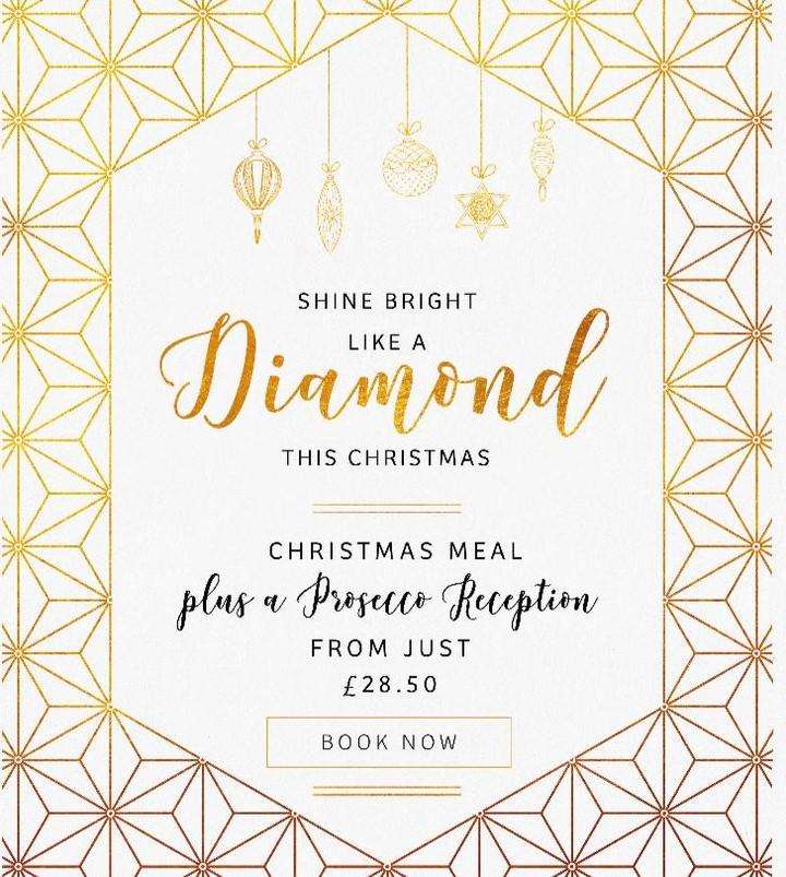 Shine bright like a diamond this Christmas at The Living Room! 🎄💎 #thelivingroom #christmas #diamond

Book here >>> bit.ly/TheLivingRoomR…