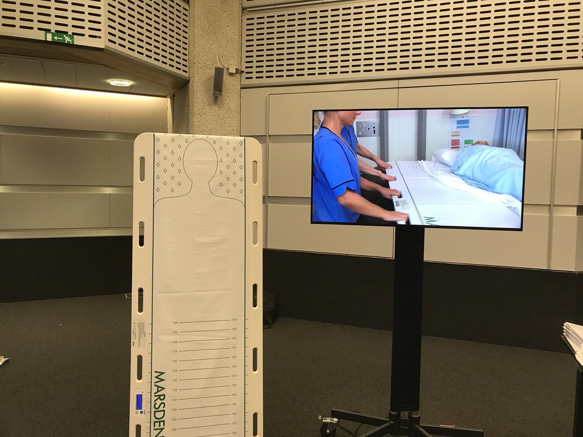 gilliantaym999's tweet photo. #soa18 Patient Transfer Scale attending the State of the Art QEII centre London. @ScotHealthInno @NHSLanarkshire @MarsdenWeighing https://t.co/pKv7d5DsZg