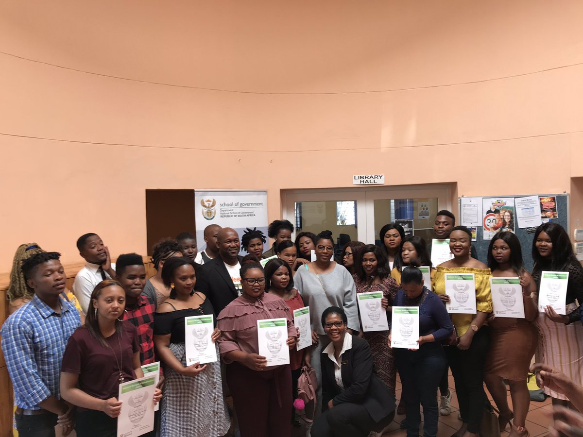 EDAyandaDlodlo's tweet photo. Breaking Barriers to Entry (BB2E) is a programme designed to prepare unemployed graduates to access employment opportunities.
These are the young participants who completed the program from Bitou Municipality.
May their stars continue to rise.
#BB2E #GovAtWork https://t.co/leJ4WzZMz0