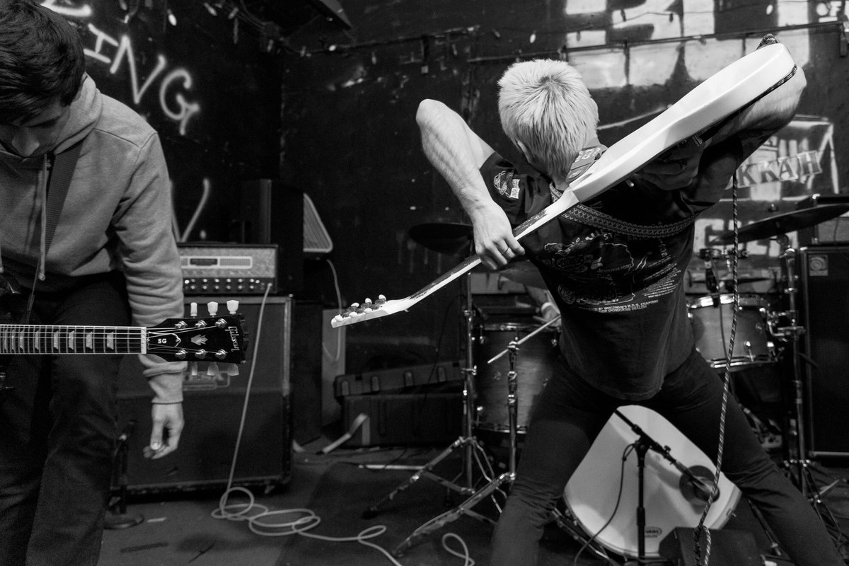 slowbloomband's tweet photo. @jvphotoandvideo caught us running a muck last night. https://t.co/IoISip4Zdr