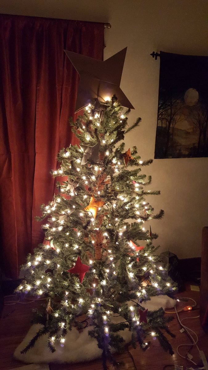 WindingWayfarer's tweet photo. Shrunken tree no jutsu! #ninjatree #Naruto https://t.co/JLc41f0koz