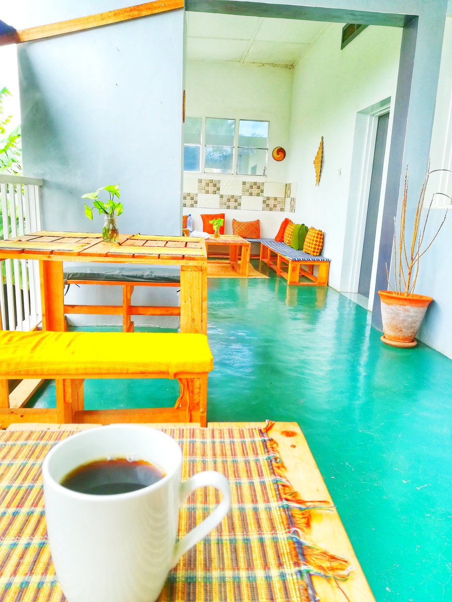 河野リエ On Twitter おはようルワンダ 行きたいところ増えて予定つめつめな予感 忙しくなりそうだけどゆっくりしちゃうもんね 宿泊ドミトリーのコーヒー提供はほんとありがたい なんなおしゃれだなおい