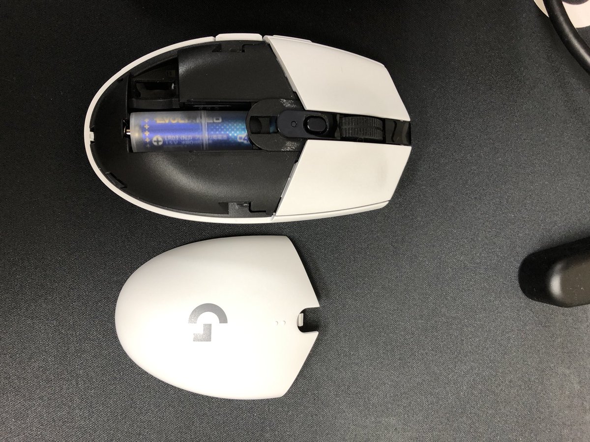 ゆとりもやし Sur Twitter 変換スペーサー使って神マウスになったg304 単三電池から単四電池になったから 本当に軽い 小さくて軽い マウスが好きな人には オススメです 女性の方もマウスが小さめなので扱いやすいと思います 僕とgaengも実際に使ってます
