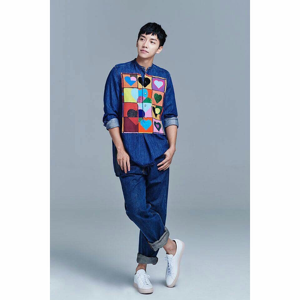 lsg_myanmar's tweet photo. 10.11.2018 leeseunggi official Ig update
2018년 12월 12일 오전 11시에 이승기 공식 홈페이지 리뉴얼 오픈합니다! 많이 방문해주세요!! ^^ #20181212 #11:00am #leeseunggiofficialhomepage #renewal-open #openingverysoon
#LeeSeungGi #이승기
#LSG_Myanmar #Airen
https://t.co/eAA9gjY27m https://t.co/XLp3fgrslQ