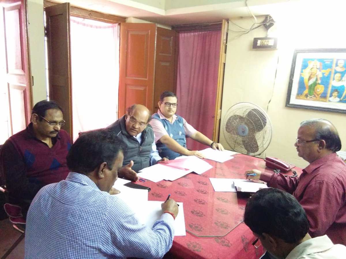 AgcsOdishaDca's tweet photo. Zonal Conference of all Asst. AGCS unit (Southern R.D.C.) and review of audit progress under the NCDC scheme at office of the AAGCS, Berhampur Audit Circle on dt-07.12.2018 by the AGCS, Odisha &amp; Joint AGCS, Odisha. https://t.co/GAIrhKQzpN