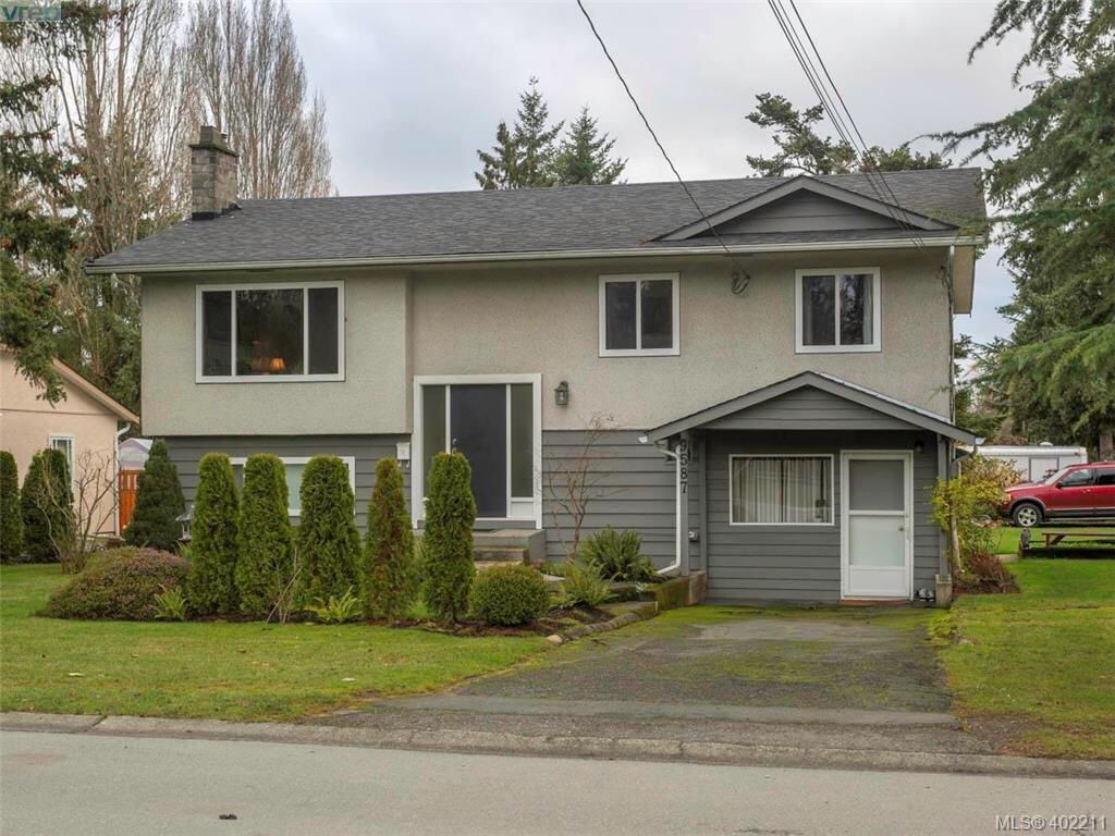 ShirinPurewal's tweet photo. #homeforsale with #suite for under $680K in #yyj #sidney #victoriabc . Click on link for details or go to 👉🏻https://t.co/uFHIdRwUOT👈🏻 . #mls #victorianbc #canada #realtor #bchomegroup #toprealtor #vanisle https://t.co/WEpKMNdlT6 https://t.co/gYj0IYvrkb