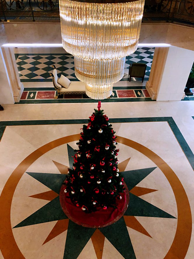 ElectraHotels's tweet photo. This is the season to be in Electra Palace Athens! 🎄

#WeBelieve #holidayseason #xmasinthecity

📸: @triinusirge / IG) https://t.co/RYRQhsjVtz