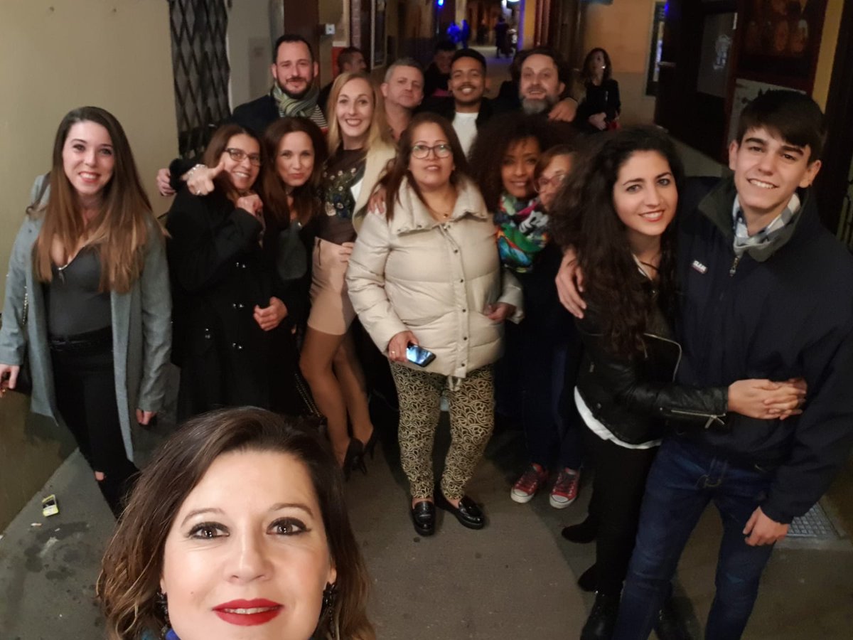 barmavi's tweet photo. 🔛 Arrancamos semana con alegría e ilusión, tras la cena mavideña de este finde con el #MaviTeam 🍽️🍷🎉 Qué bien lo pasamos 😊 https://t.co/quLYTUk4fm