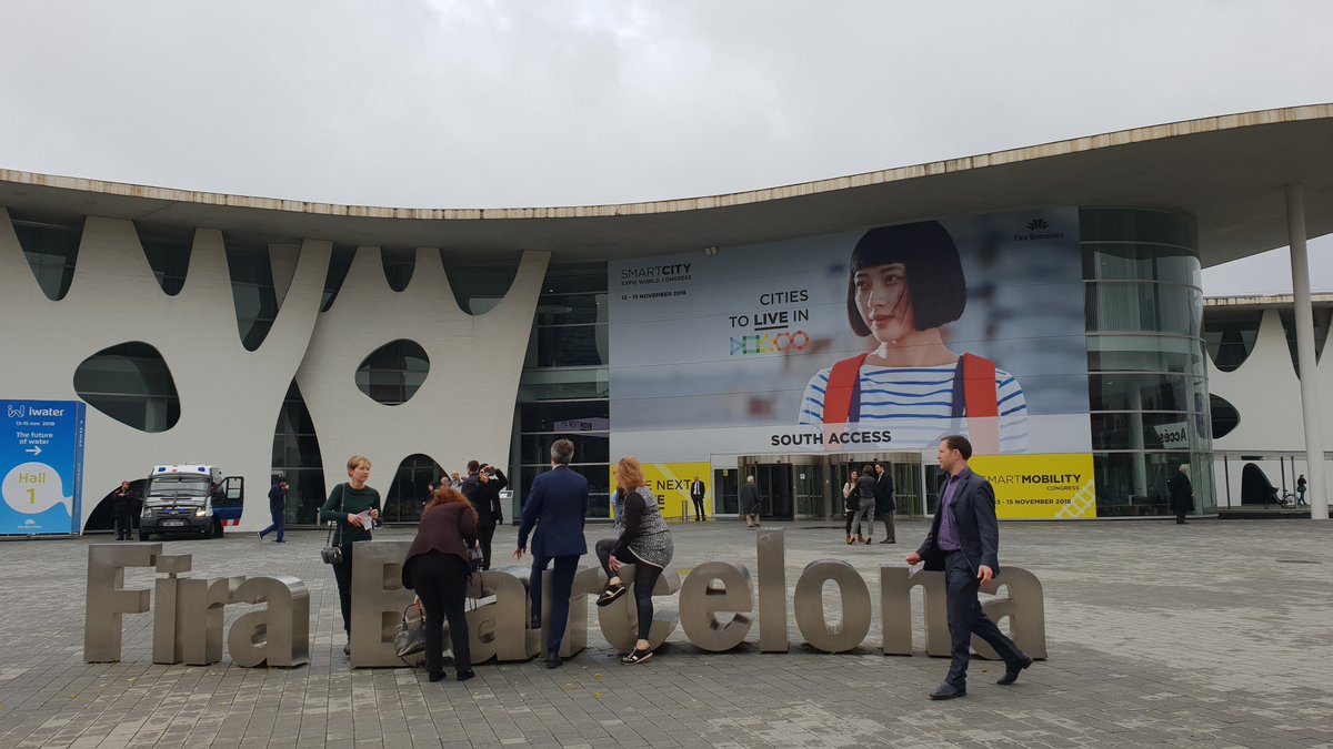 cubeintel's tweet photo. @Cubeintel had participated #SmartCityWorldCongress2018 last month. Met around 50 governments and organizations. Check out the photos! #Kyoto #Curitiba #LH #Dordrecht #Lyon #Trento #VentureCapital #Braga #SmartCity #MaaS #CubeIntelligence #CubeToken #AUTO #blockchain https://t.co/9Db4mmR8qp