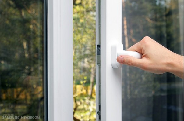 valueofday's tweet image. 안녕하세요 하루산소입니다. 미세먼지의 질이 오히려 겨울철에 더 높아지는걸 알고 계신가요? 자세한 내용은 instagram.com/valueofday/
#하루산소 #하루산소솔직후기  #미세먼지제거 #실내공기정화 #실내환기 #초미세먼지 #미세먼지 #공기정화식물 #집안냄새제거 #집안공기
#겨울철건강관리