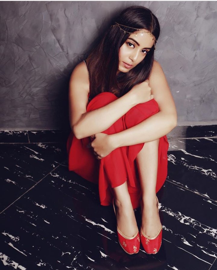 SrishtyRode7's tweet photo. Prettiest 😘
#SrishtyRode #BB12 #BiggBoss https://t.co/wlgg6Tjpnf