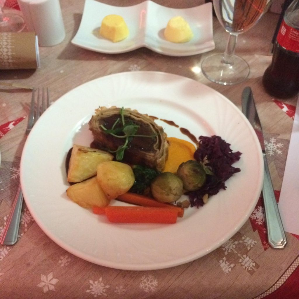 BathShrubbery's tweet photo. Last week we hosted our Christmas Gourmet Feast! 🎄

Look at all the delicious food prepared by our talented Hospitality and Catering students 

#BathCollege #ShrubberyCooks https://t.co/NgHNukHo83