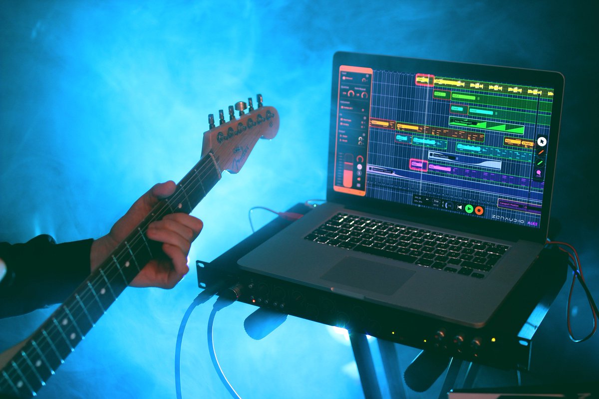 zenAudioALK's tweet photo. Reminder! You can also enjoy the the https://t.co/7jEPAke08I looping experience with ALK2 Solo. Aimed at solo artists, Solo provides the essentials of ALK2 in an affordable package meaning you can compose, mix and perform for €39.

#livelooping #loopartist #looppedal #loopingapp https://t.co/yzEaxoR4ug