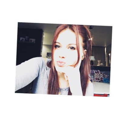Elenalilou's tweet photo. #NouvellePhotoDeProfil https://t.co/S1WJv29w50