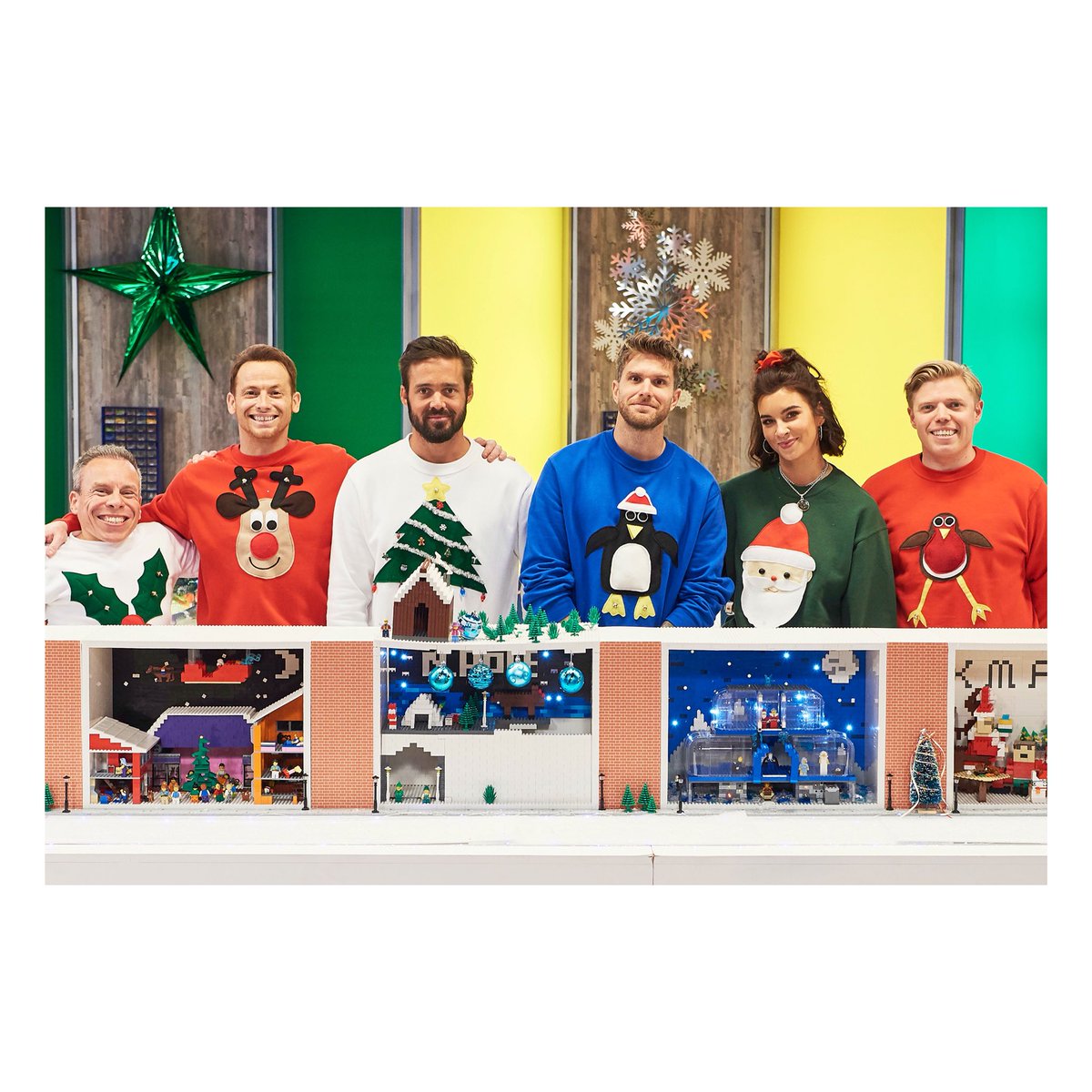 Tomorrow night i’ll be on <a href="/LEGO_MASTERS/">LEGO MASTERS</a>  for a Christmassy celebrity special, along side this unruly lot! ⛄️❄️ <a href="/joeldommett/">Joel Dommett</a> <a href="/SpencerMatthews/">Spencer Matthews</a> <a href="/WarwickADavis/">Warwick Davis</a> <a href="/robbeckettcomic/">Rob Beckett</a> @realjoeswash 
🎄⭐️ 9pm on Channel 4 🎁