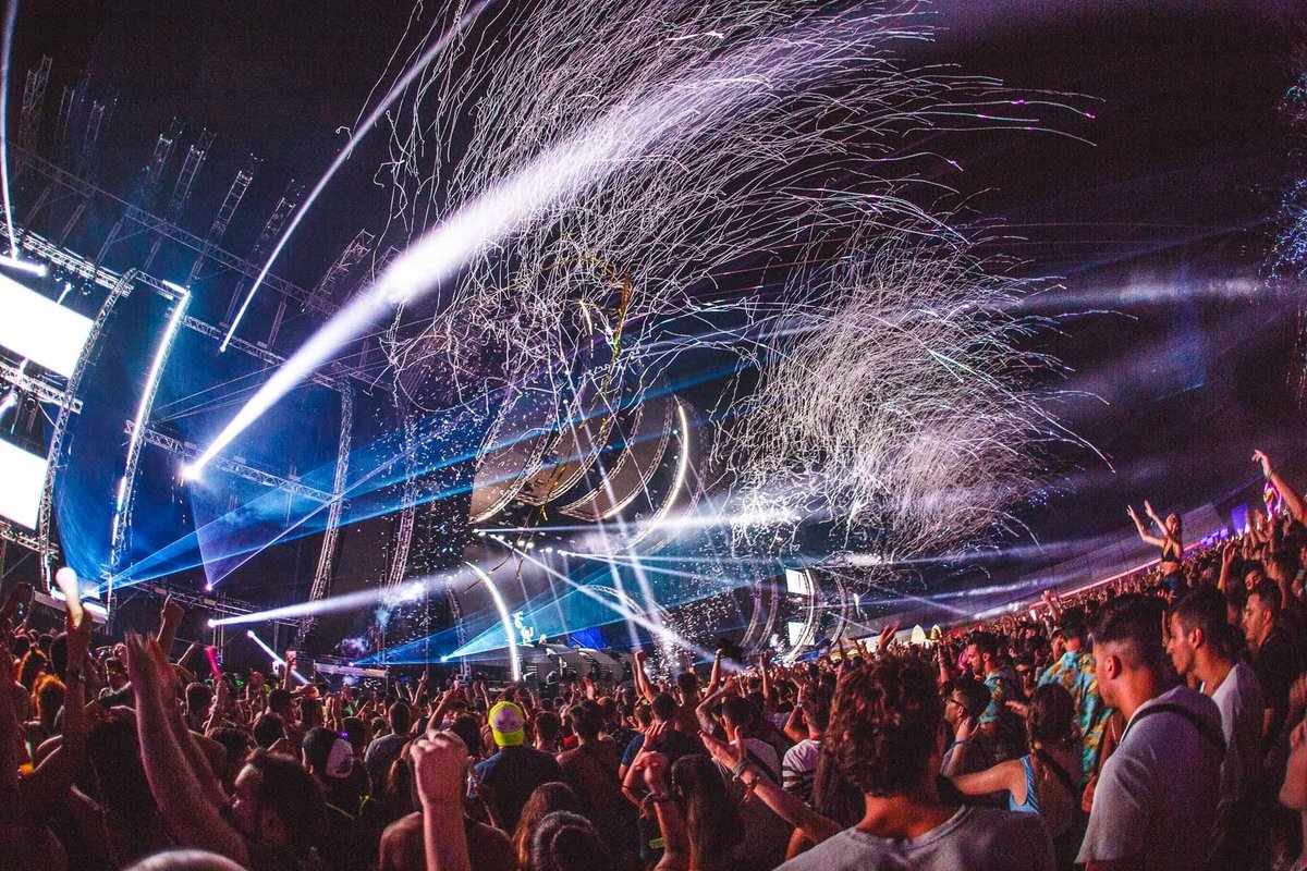 #RT si queréis PISTAS para las CONFIRMACIONES de mañana!

#GoVillaricos #SoyDreamer