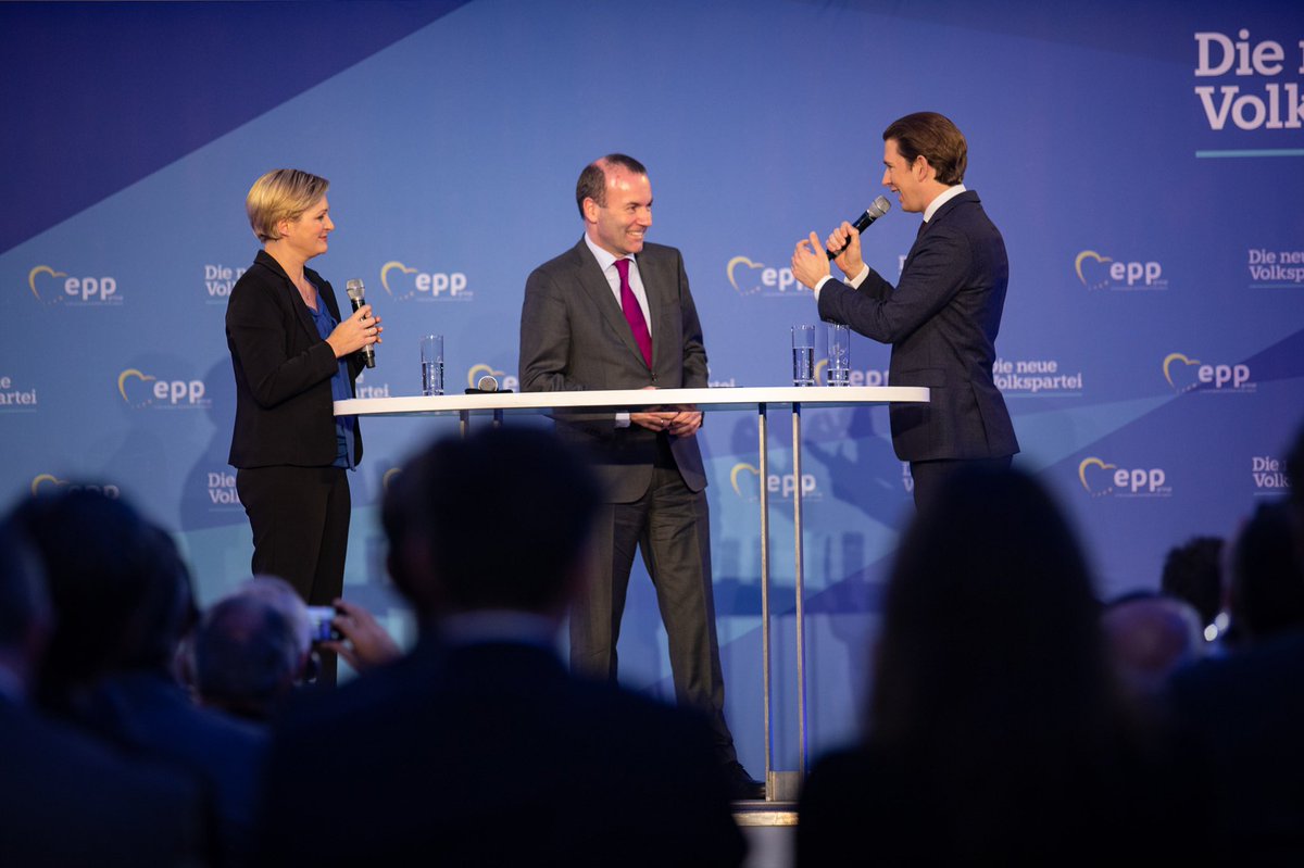 sebastiankurz's tweet photo. Ich konnte dazu heute bei der Veranstaltung der @EPP_CoR zu Gast sein und mit @ManfredWeber über die Stärkung unserer Regionen diskutieren. #EPPCoR https://t.co/1upIWSHiFX